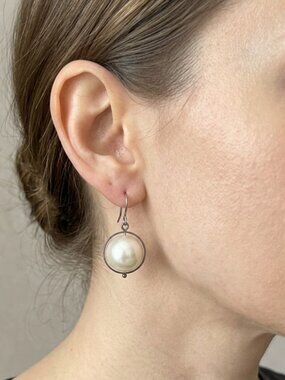 Vintage Modern Pearl Earrings